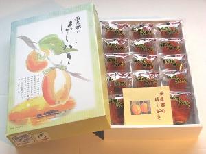 あんぽ柿の箱詰